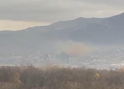 Над восточным районом Новороссийска жители увидели коричневое облако