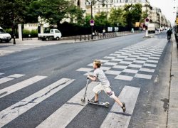 Ребенок попал под колеса автомобиля в Новороссийске