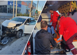 Машины "в мясо", женщину зажало: жуткая авария произошла в Новороссийске 