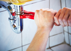 38-лений мужчина незаконно заработал более миллиона на новороссийцах