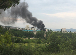 Столб черного дыма напугал новороссийцев