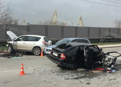 Лобовое ДТП произошло на Сухумском шоссе Новороссийска