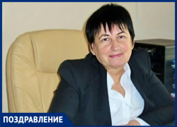 Директор новороссийской школы №40 Галина Алейникова отмечает день рождения