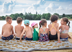 Новороссийские дети могут получить бесплатные путёвки в лагерь: когда смены и кто может поехать 