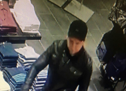 Мужчина обокрал магазин одежды в одном из торговых центров Новороссийска