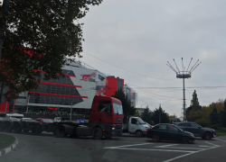 Большегрузы в центре города в час-пик  достали новороссийцев 