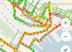 Восточный район Новороссийска превратился в одну большую пробку