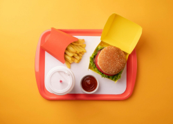 McDonald‘s зарегистрировал 14 товарных знаков в России включая МакКафе