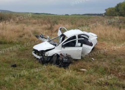 Вылетел из автомобиля и насмерть разбился мужчина под Новороссийском