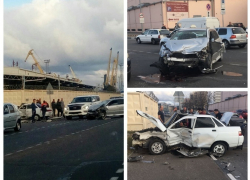 Столкновение двух легковушек практически парализовало движение в Новороссийске