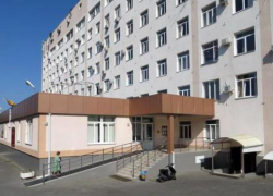 Новороссийца с острой болью отправили из больницы в очереди поликлиник вопреки Конституции