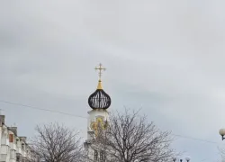 «Город Средневековья»: новороссийцы жалуются на грязь и мусор в туристических местах