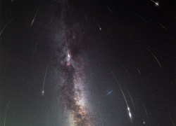  Гороскоп от “Блокнота” на 13 августа: Львам и Водолеям пора расслабиться и отдохнуть