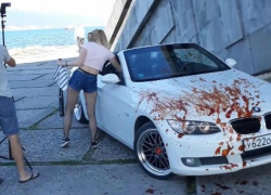 Папарацци сидят, а слава об их кровавой фотосессии докатилась  до Бастрыкина