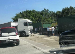 Крепкий лоб молодого новороссийца: столкнулся с КАМАзом и отказался от госпитализации