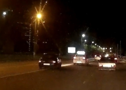 Опасную езду по встречке устроил водитель в Новороссийске