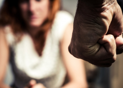 "Бил просто отчаянно": новороссиец напал на женщину на оживленной городской трассе 