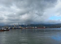 В городе-герое всё по-прежнему: новороссийцы могут услышать взрывы и выстрелы 