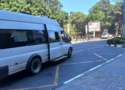 Льготники Новороссийска будут ездить в маршрутках с электронными проездными 