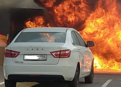 Мощный пожар в Цемдолине: чьи мусорные баки сгорели дотла 