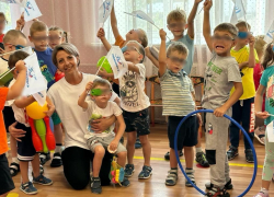 Волонтеры АО «Черномортранснефть» подарили радость детям