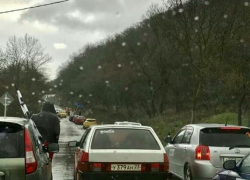 Гонки в Новороссийске помешали беременной вовремя попасть к врачу 