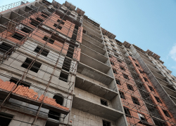 Дольщики КЖС освободили свои участки от арестов и развязали руки новому застройщику