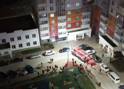 Эвакуировали 100 человек: в новороссийском ЖК "Алексино" произошел пожар 