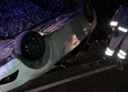 Фокус с "Фордом": под Новороссийском перевернулась иномарка