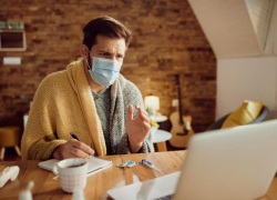 Некогда хворать: больничный у россиян может стать официально рабочим