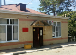 В новороссийской больнице №2 в Абрау-Дюрсо опечатали розетки