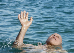 На пляже в Новороссийске утонул мужчина