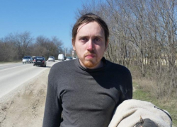 Многоликого мужчину разыскивает полиция Новороссийска