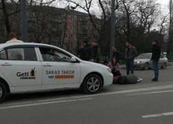 Таксист сбил двух пешеходов на "зебре" в Новороссиске