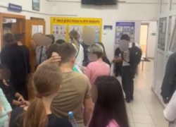«Тут и психом стать недолго!»: новороссийцы возмущены очередью в психдиспансере