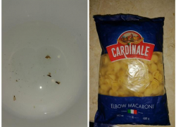 "Сюрприз" от производителя: новороссийцы нашли мух в макаронах 