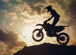 В Новороссийске подросток на мотоцикле «прокатился» до госпитализации