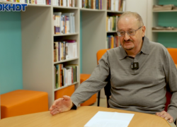 Учителя стали бедолагами, а искусственный интеллект испортил учеников: безнадёжно ли образование в России