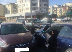 "Новороссийский форсаж" попал в обьективы камер наблюдения