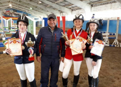 Юные спортсмены из новороссийской конной школы сразятся с сильнейшими конниками края