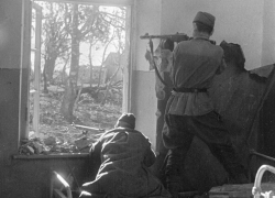 Новороссийск 75 лет назад: в бой вводятся последние резервы
