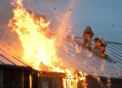 В пожаре под Новороссийском пострадала женщина