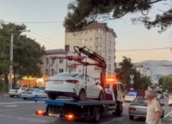 Эвакуаторы увезли с улиц Новороссийска свыше 4 000 авто