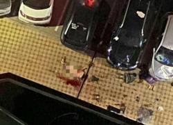 Новороссиец выбросил вещи из окна и упал сам