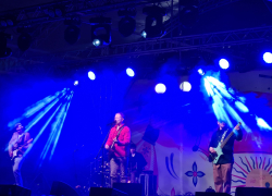 "Мы любим ваш город": как прошел концерт "Братьев Грим" в Новороссийске 