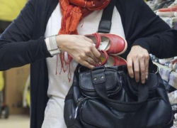 В Новороссийске воровка женской одежды может лишиться свободы на два года