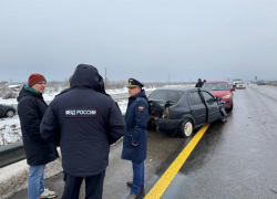 Две серьезные аварии за день: автобус в кювете под Новороссийском и массовое ДТП на трассе М-4