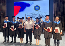 Магистрам Ушаковки красные дипломы вручал заместитель руководителя Росморречфлота Евгений Тузинкевич