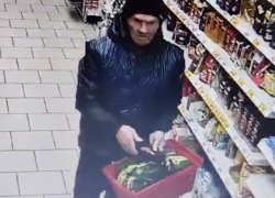 Полиция разыскивает мужчину в Новороссийске — возможно, вы знаете это лицо