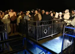 Андрей Кравченко попросил на крещение соблюсти правила: "Не купайтесь в состоянии алкогольного опьянения и в неосвещенных местах"